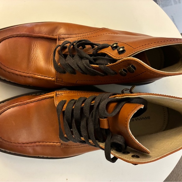 Banana Republic Men's Tan Leather Boots - Picture 1 of 9